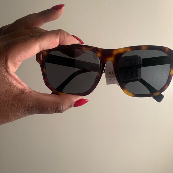 NWT Tortoise, Grey and Black Fendi FF0097/F/S sunglasses - Picture 6 of 9
